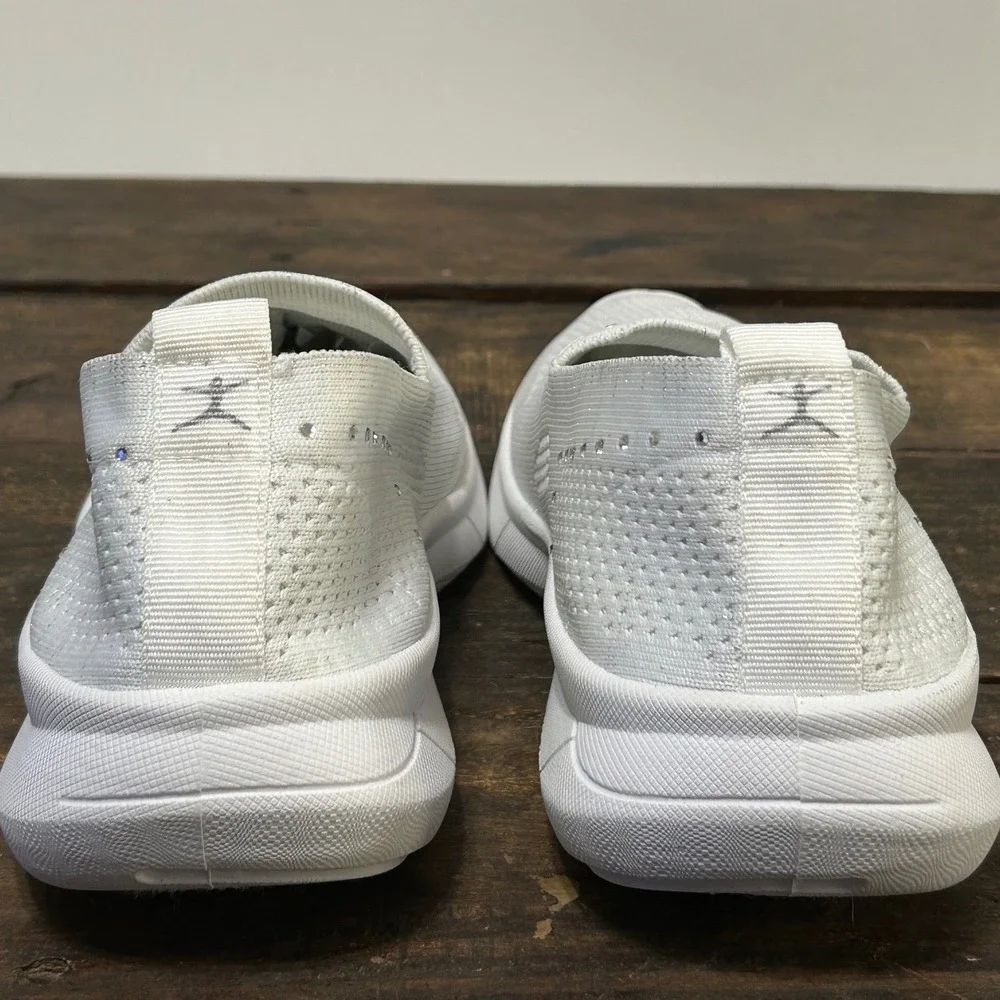 Danskin Womens Allure Slip On Sneakers Shoes Sz 10 White Embellished Sleek Vegan